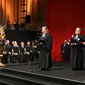 Prvá biskupka v histórii Evanjelickej cirkvi a.v. v Rakúsku slávnostne uvedená do úradu