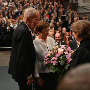 Prvá biskupka v histórii Evanjelickej cirkvi a.v. v Rakúsku slávnostne uvedená do úradu