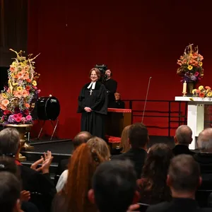 Prvá biskupka v histórii Evanjelickej cirkvi a.v. v Rakúsku slávnostne uvedená do úradu