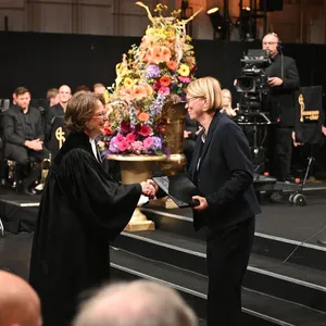 Prvá biskupka v histórii Evanjelickej cirkvi a.v. v Rakúsku slávnostne uvedená do úradu