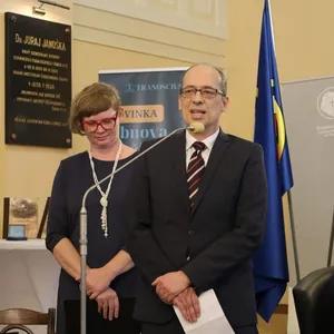 Uvedenie knihy „Obnova služby cirkvi“