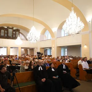 Uvedenie knihy „Obnova služby cirkvi“