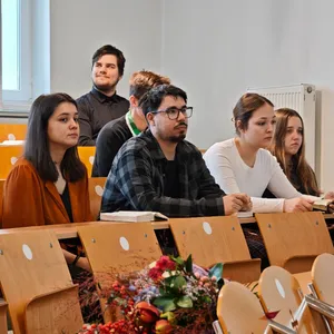 Štipendiá pre najlepších študentov teológie