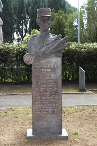 Nový pamätník Milana Rastislava Štefánika v Ríme