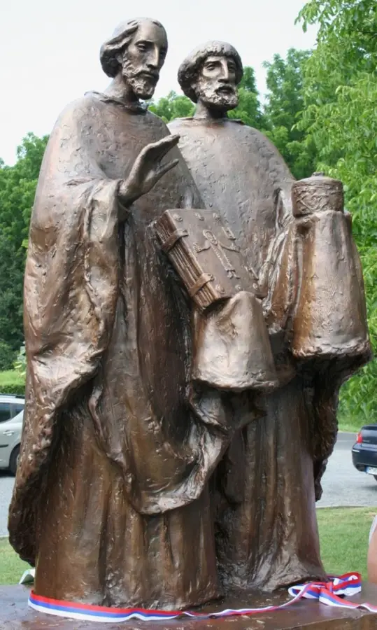V Zalavári odhalili slovenský pamätník Cyrila a Metoda 