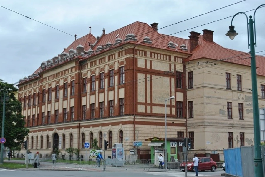 V Prešove hľadajú špeciálneho pedagóga a učiteľa/učiteľku NEJ - ANJ