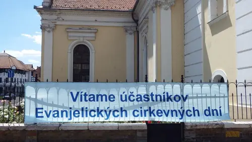 Otváracie služby Božie na V. ECD 