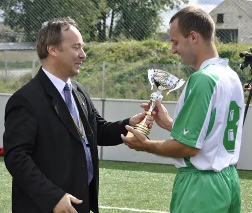 Internationales Fußballturnier in Veľký Slavkov