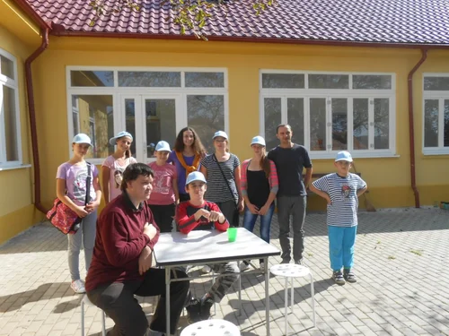 Dorastenci z Nových Zámkov začali školský rok v Jabloňovciach