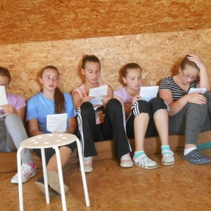 Dorastenci z Nových Zámkov začali školský rok v Jabloňovciach