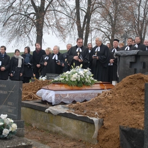 Pohrebná rozlúčka s bratom farárom ThMgr. Jánom Beňuchom