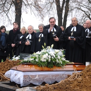 Pohrebná rozlúčka s bratom farárom ThMgr. Jánom Beňuchom