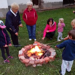 Večer v kostole a služby Božie na koniec školského roka v Babinej