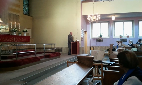 Abend über Fedor Ruppeldt in der Neuen Kirche