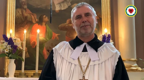 Boh potrebuje Tvoje srdce, um aj ruky