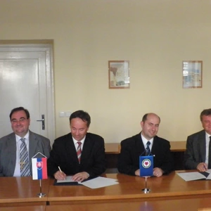 Partnerská zmluva s ECAV v ČR podpísaná
