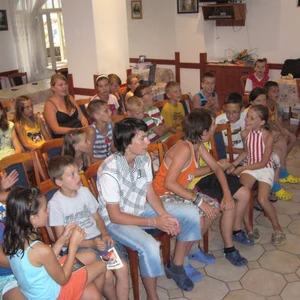 Deti z Podlužian v Janoškovom dome
