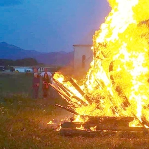 V Príbovciach opäť horela Husova vatra