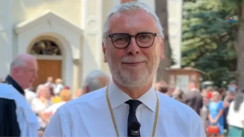 Milí moji... naša služba pochádza z Krista
